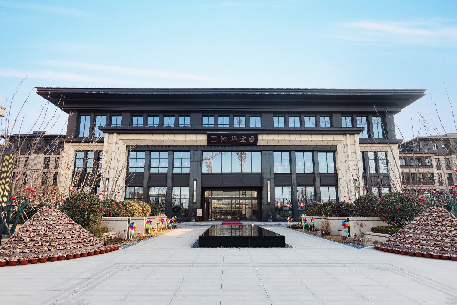 楓華宜園高端小區(qū)車庫整體地坪及交通標識設計施工